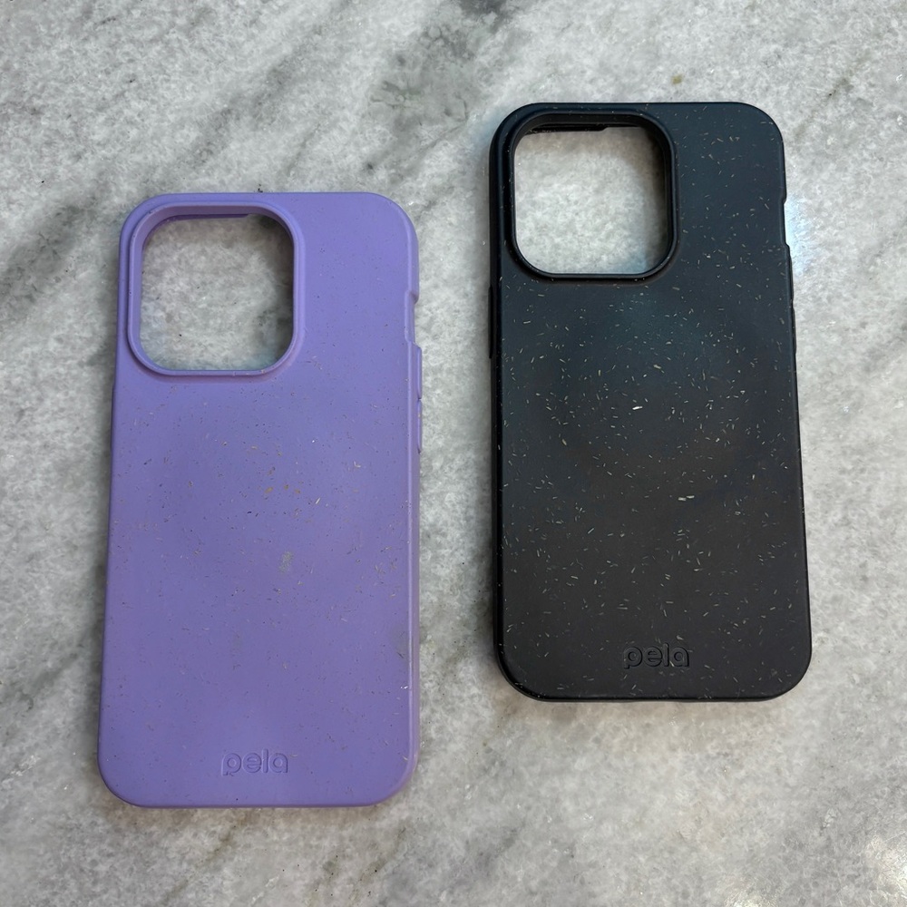 Set of 2 iPhone 14 Pro Pela Cases in Black, Lavender
